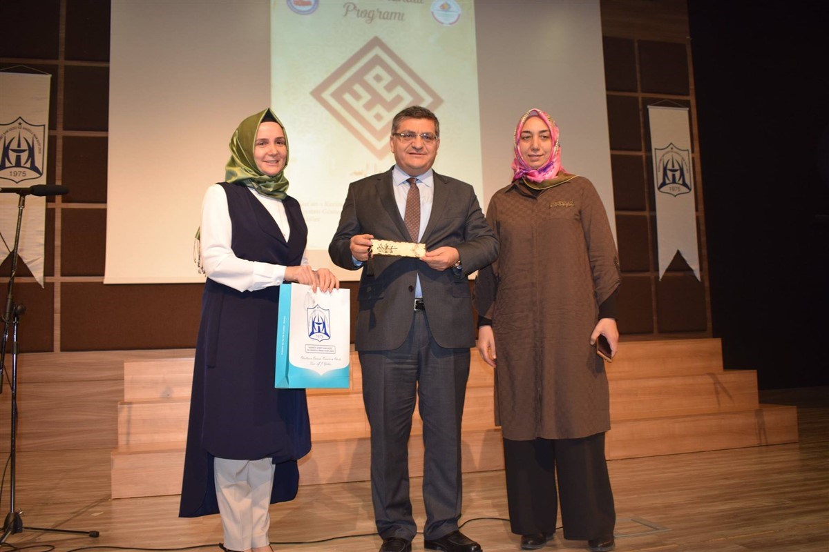 kadikoy ahmet sani gezici kiz anadolu imam hatip lisesi mevlid kandili programina katildik